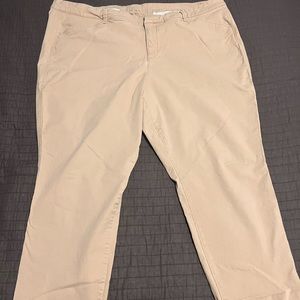 Old Navy Pixie-Cut Khaki Pants size 24